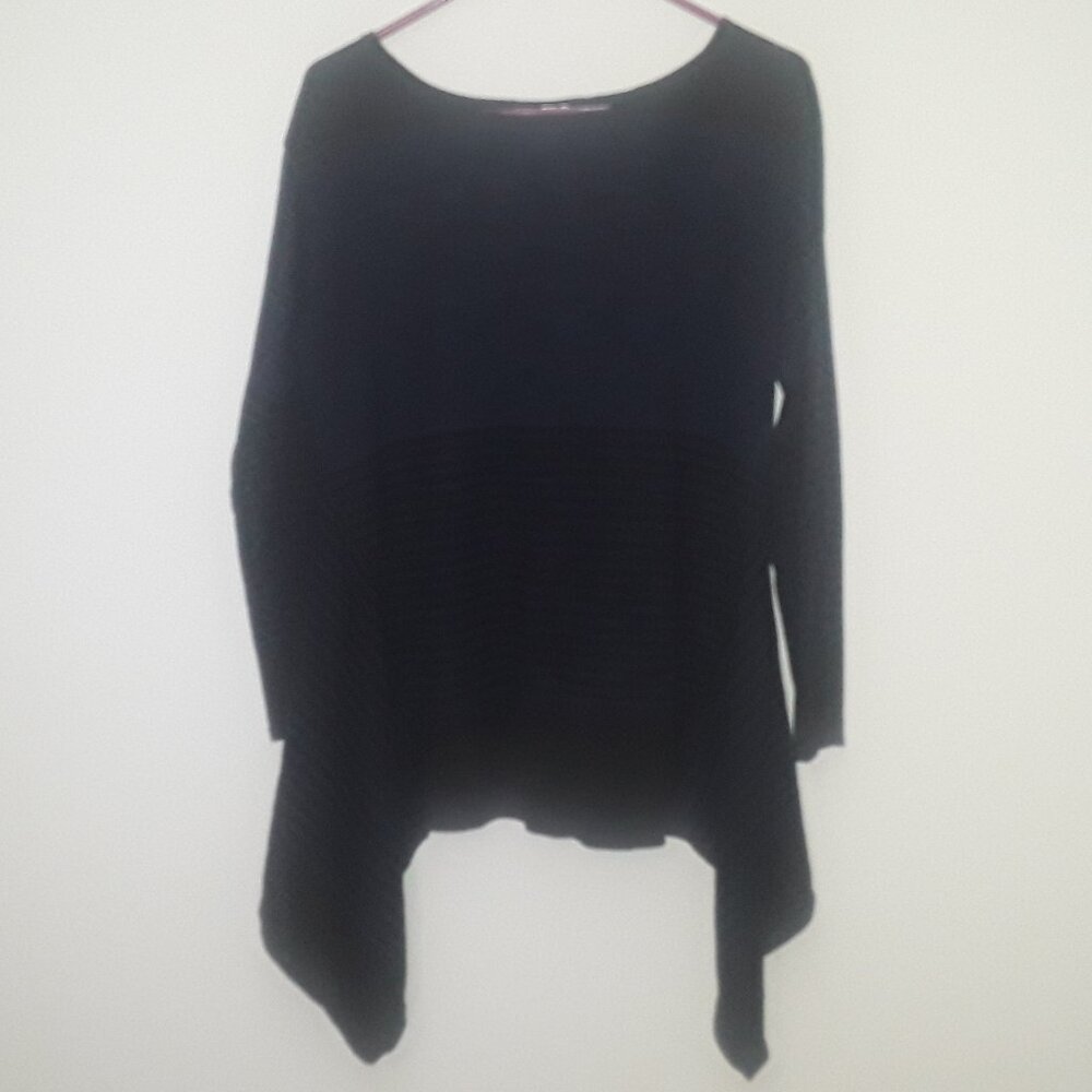 MSSP Med, very Lightweight Sweather/Dress Shirt. Black and Dark Blue and Winged